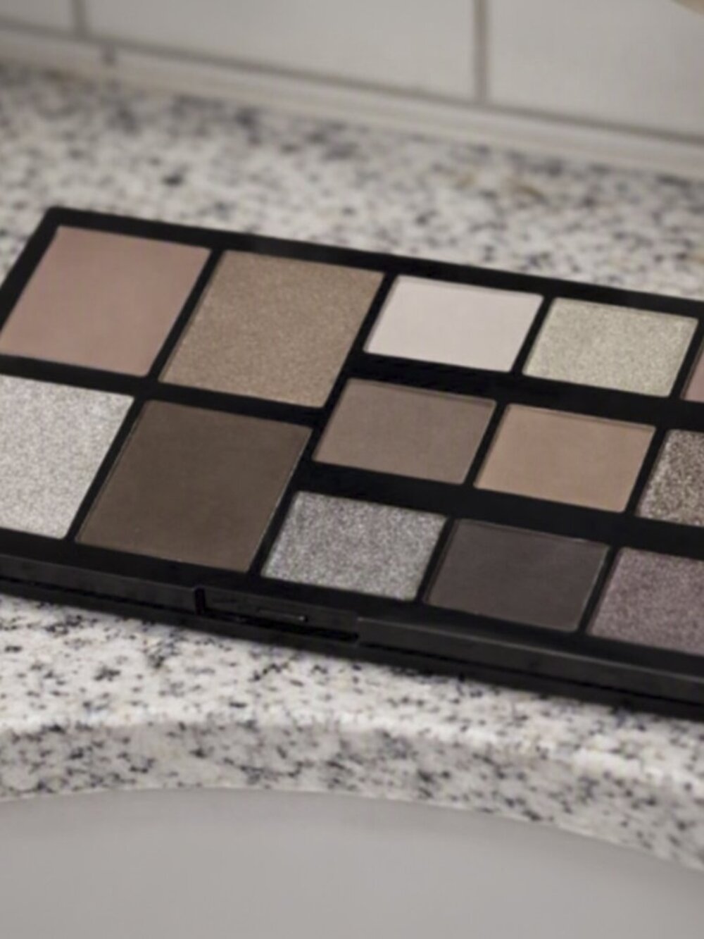 [NIB] Laura Geller Passport to Pretty Wanderlust Face & Eye Palette 13pc